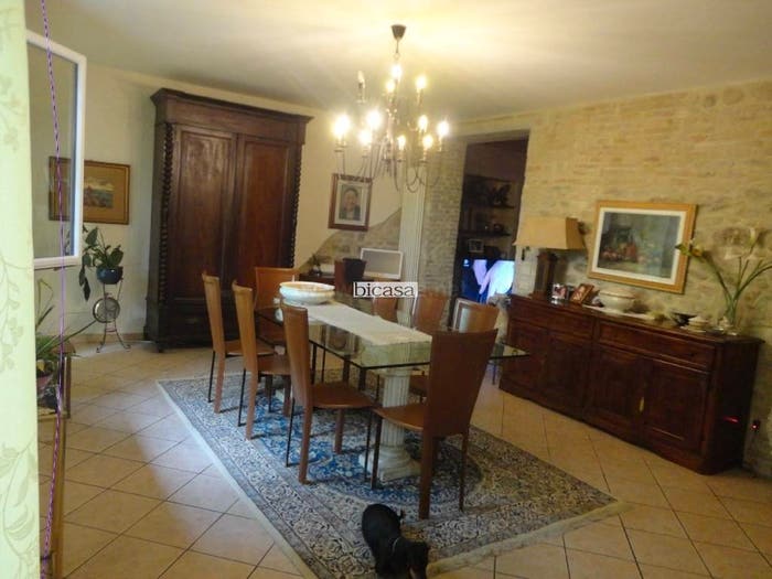 Casa con 6 locali in vendita in VIA JFKENNEDY, Centro, Montelabbate