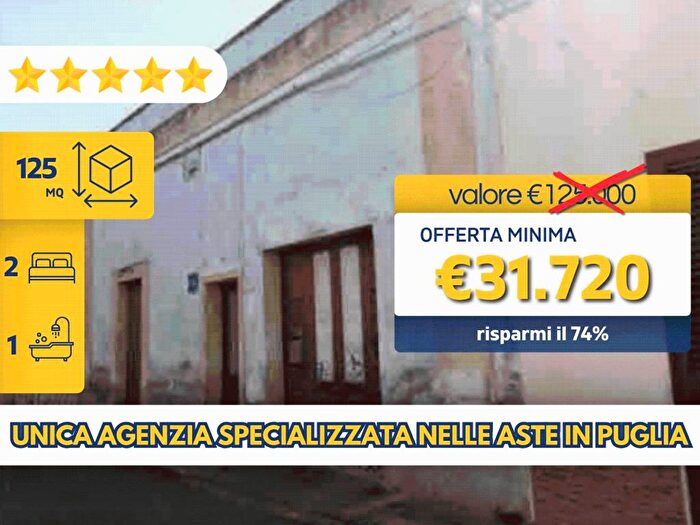 Appartamento con 6 locali in vendita in Via Piave, Centro, Veglie