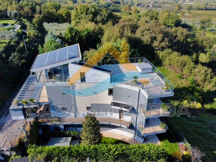 Casa con 6 locali in vendita in Via Boschetti, Boschetti, Peschiera del Garda