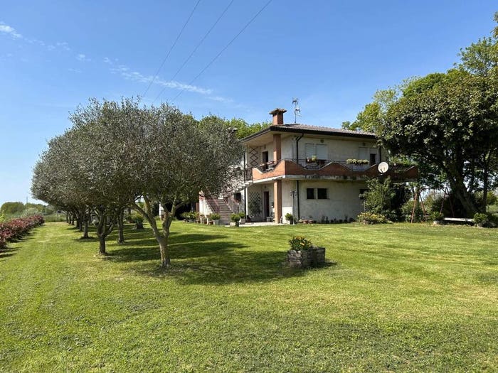 Casa con 5 locali in vendita in Centro, Frassinelle Polesine
