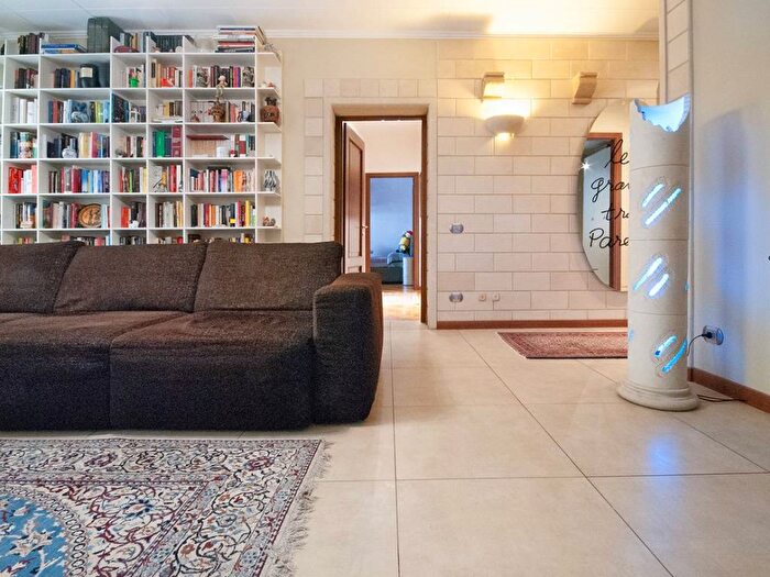 Appartamento con 6 locali in vendita in Via Domenico Mazza, Centro Storico, Pesaro