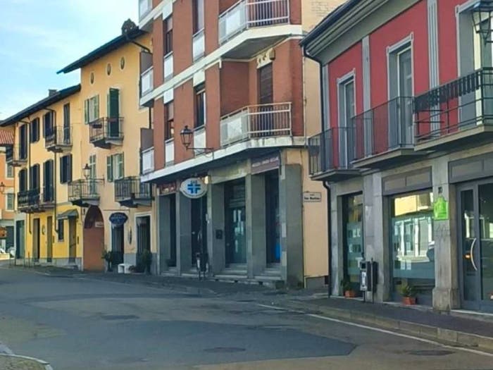 Appartamento quadrilocale in vendita in Vicolo San Martino, Centro, Montà