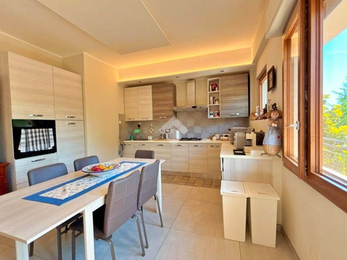 Appartamento con 5 locali in vendita in Via ROMA, Centro, Morciano di Romagna