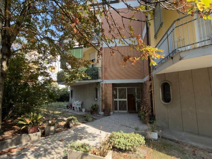 Appartamento trilocale in vendita in Via Martiri della Bettola, Baragalla Canalina, Reggio Emilia