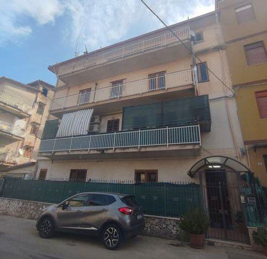 Appartamento in vendita in Via C, Montelepre