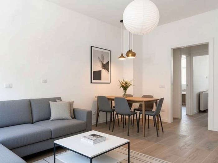 Appartamento trilocale in vendita in Via Creta, Bisceglie, Milano