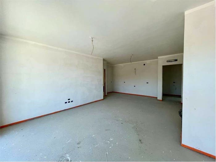Appartamento quadrilocale in vendita in Via Oliveto, Castelnuovo del Garda