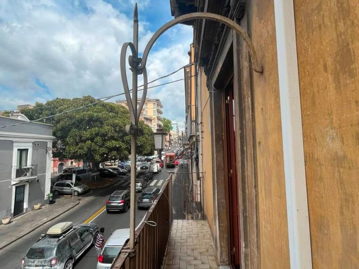 Appartamento con 6 locali in vendita in Via Etnea, Borgo, Catania