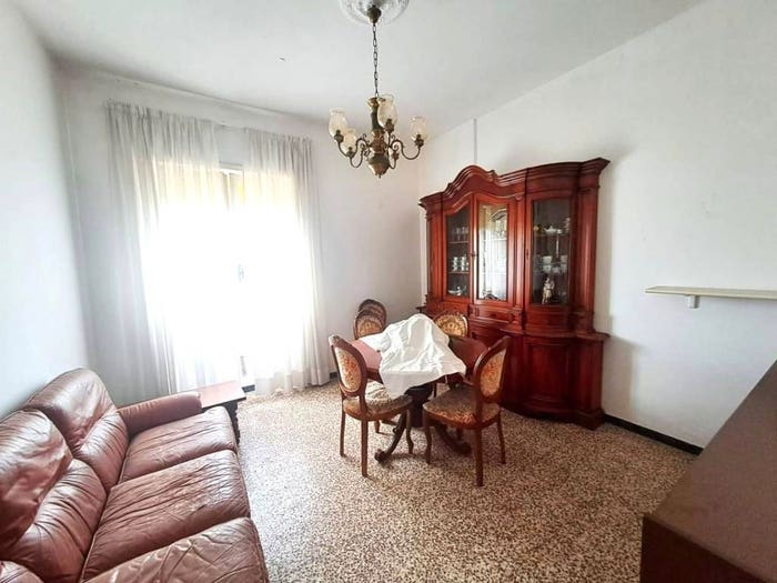 Appartamento quadrilocale in vendita in Via S Giuseppe Vecchio, Marina di Massa Centro, Massa