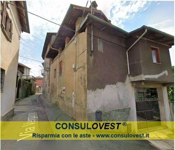 Casa con 5 locali in vendita in Via Vergante, Centro, Invorio