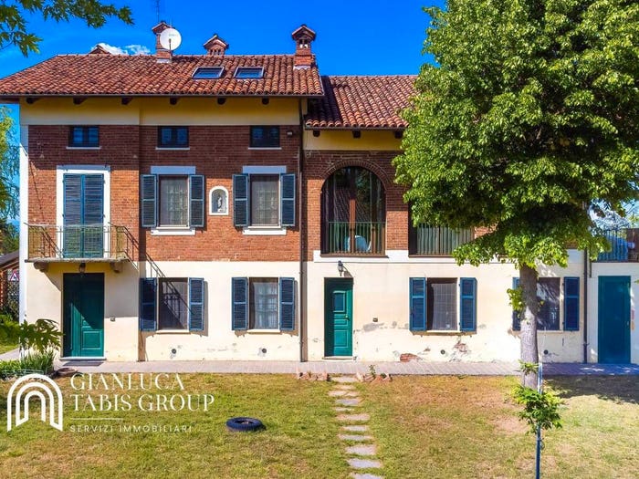 Casa con 6 locali in vendita in Strada per Villata, Valfenera