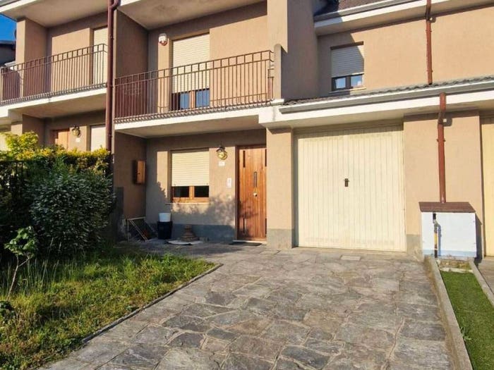 Casa con 5 locali in vendita in Via Bernardo Vittone, Centro, Grignasco