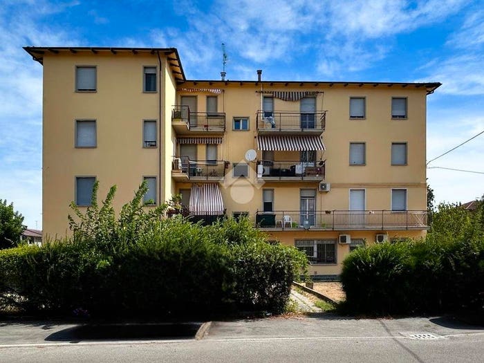 Appartamento trilocale in vendita in Via schiassi francesco, Centro, Molinella