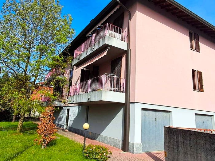 Appartamento quadrilocale in vendita in Via Giovanni Pascoli, Centro, Nerviano