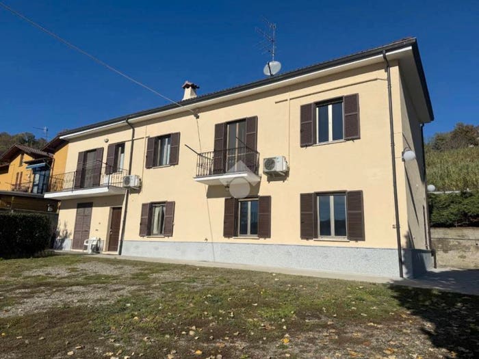 Casa con 6 locali in vendita in Stradale Alessandria, Acqui Terme