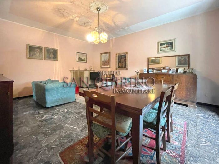 Casa quadrilocale in vendita in Zozi, Centro, Maranello
