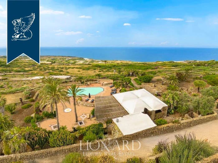 Casa con 6 locali in vendita in Campobello, Pantelleria