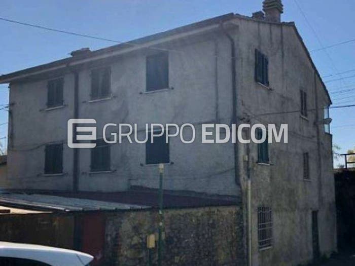 Appartamento trilocale in vendita in Via Aurelia, Avenza, Carrara