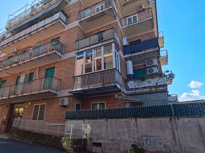 Appartamento bilocale in vendita in Via Montefiorino, Labaro, Roma