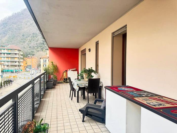 Appartamento trilocale in vendita in Via Martiri della Libertà, Laveno, LavenoMombello