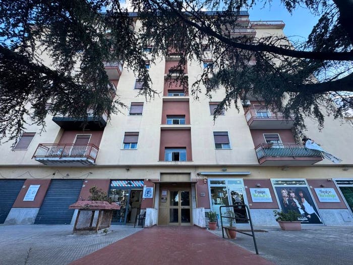 Appartamento quadrilocale in vendita in Via Leonardo da Vinci, Uditore Leonardo Da Vinci Alta, Palermo