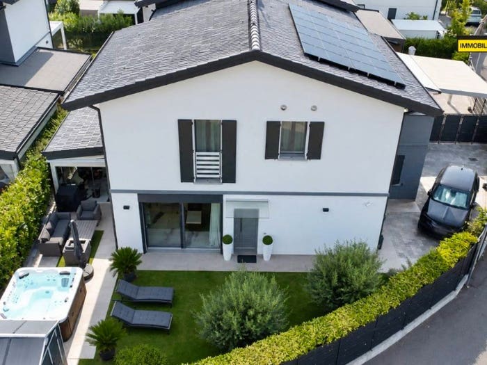 Casa quadrilocale in vendita in Via dei Templari, Coviolo Roncina, Reggio Emilia