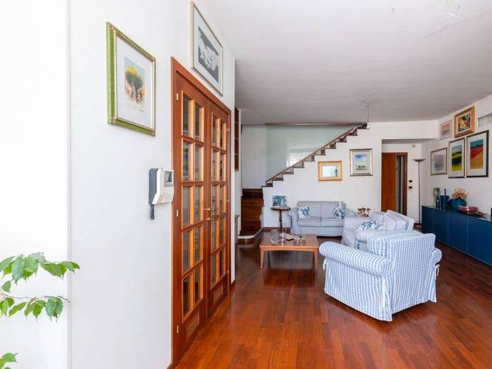 Casa con 6 locali in vendita in Via Andrea Costa, Centro, Falconara Marittima