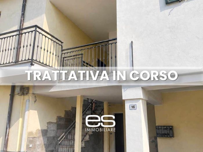 Appartamento bilocale in vendita in Via Pirovano, Renate