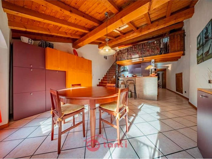 Appartamento trilocale in vendita in Via Paolo Bossi, Centro, Chiavenna