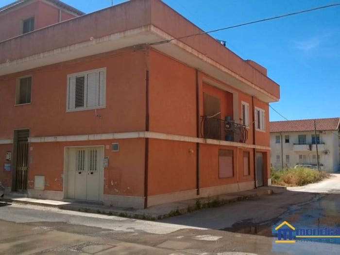 Casa con 6 locali in vendita in via Piemonte n, Centro, Pachino