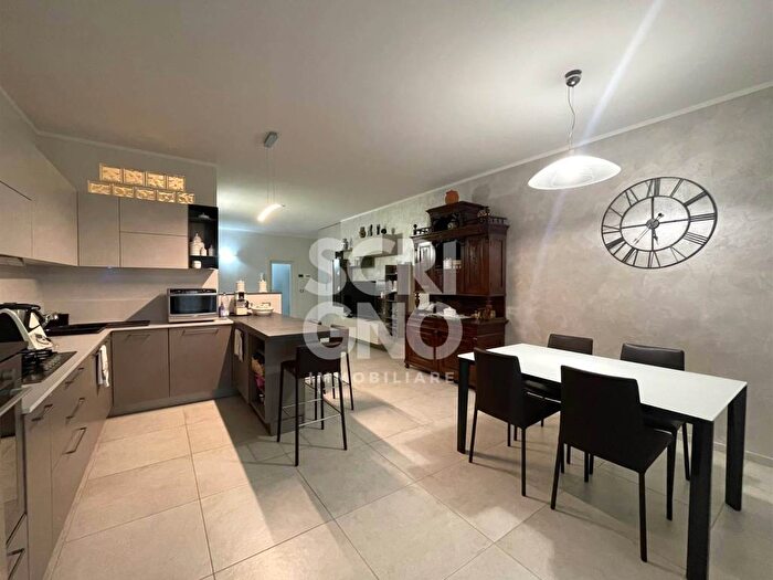Appartamento con 5 locali in vendita in Via Giovanni Bertini, Zarini Valentini, Prato