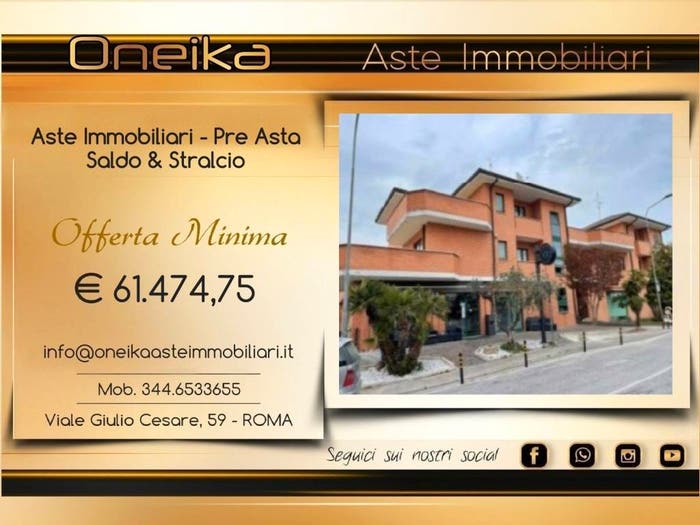 Appartamento con 5 locali in vendita in Via Urbino, Centro, Monte Urano