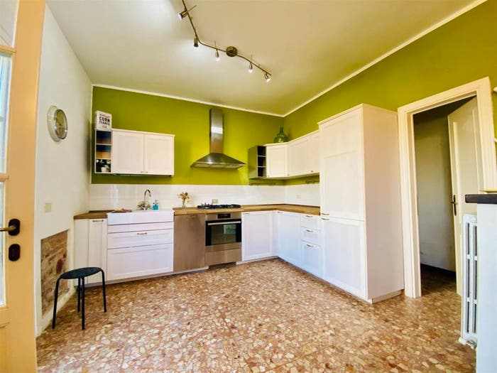 Casa con 6 locali in vendita in Via Romana Ovest, Centro, Porcari