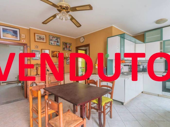 Appartamento trilocale in vendita in Via Piave, Centro, Pioltello