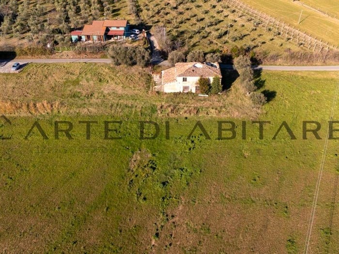 Casa con 6 locali in vendita in via il poggio, Coriano