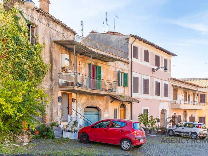 Appartamento bilocale in vendita in Piazza del Castello Barberini, San Vittorino, Roma