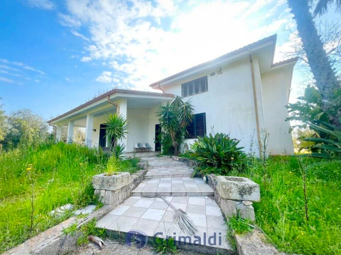Casa con 6 locali in vendita in strada provinciale, Maglie