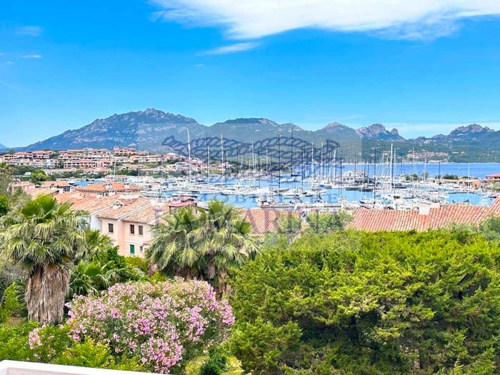 Appartamento trilocale in vendita in Via Clelia Donà dalle Rose, Porto Rotondo, Olbia