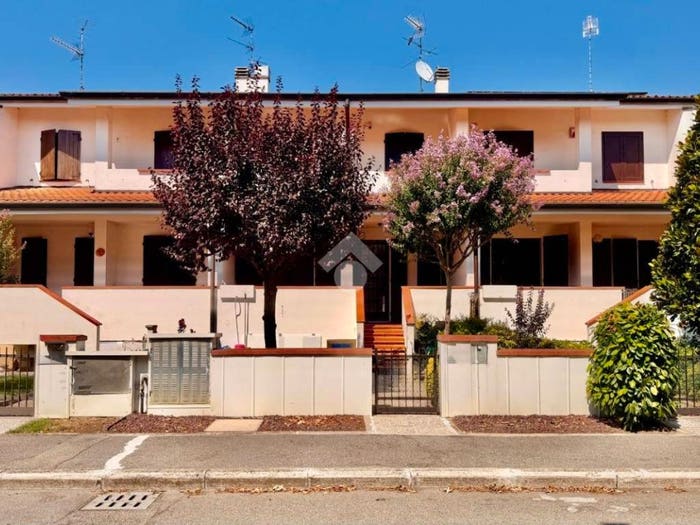 Casa con 5 locali in vendita in Via Martin Luther King, Centro, Budrio