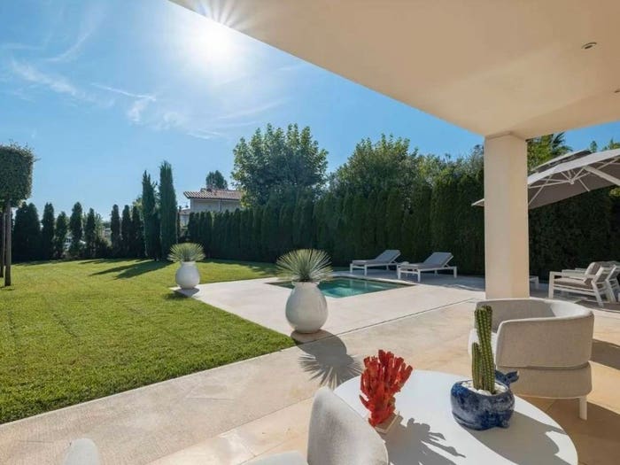 Casa con 6 locali in vendita in Vittoria Apuana, Forte dei Marmi
