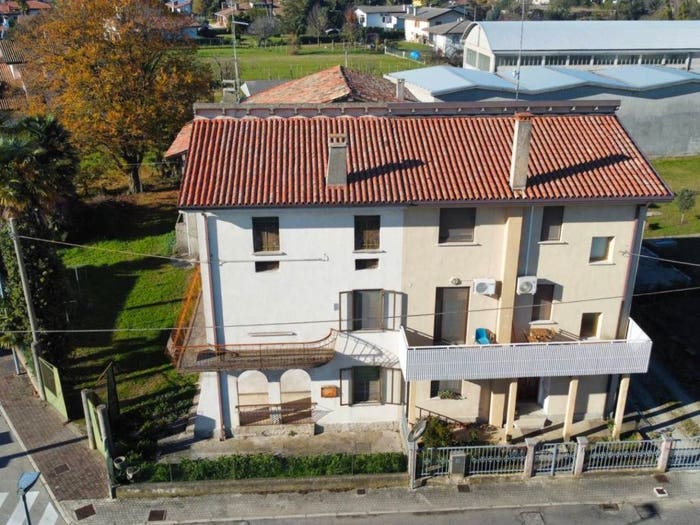 Casa con 6 locali in vendita in Precenicco