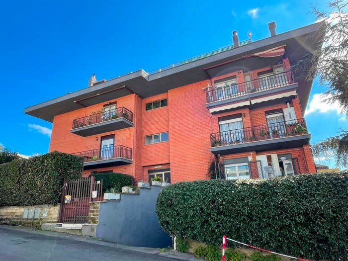 Appartamento con 5 locali in vendita in Via Giuseppe Lugli, Centro, Ariccia