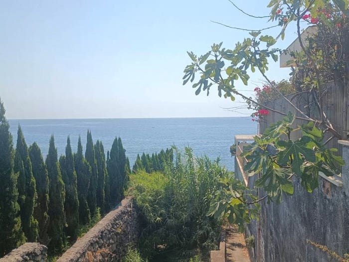 Appartamento trilocale in vendita in Aci Trezza, Aci Castello