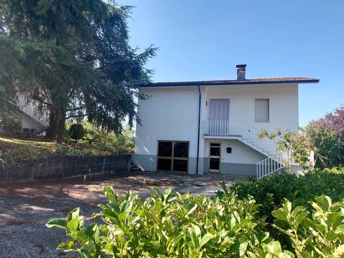 Casa trilocale in vendita in Località Magnano, Carpaneto Piacentino