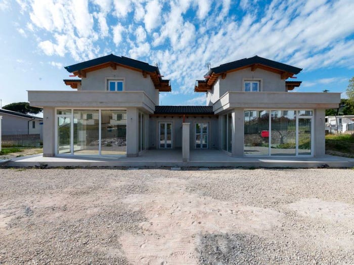 Casa quadrilocale in vendita in Via di Carta Bruta, Squarciarelli Casalaccio Pratone, Grottaferrata