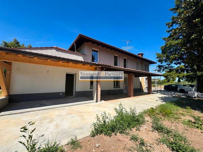 Casa quadrilocale in vendita in Via Bredazzane, Sant'Antonio Bredazzane, Montichiari