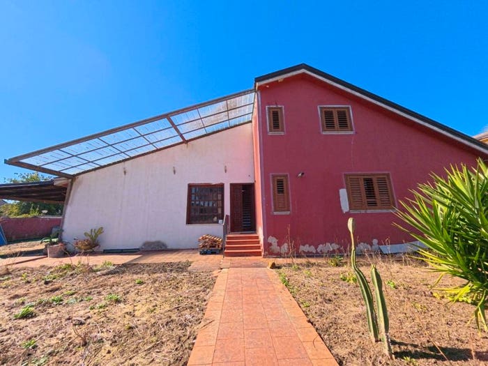 Casa con 6 locali in vendita in via dario russo, Casertavecchia Casola, Caserta
