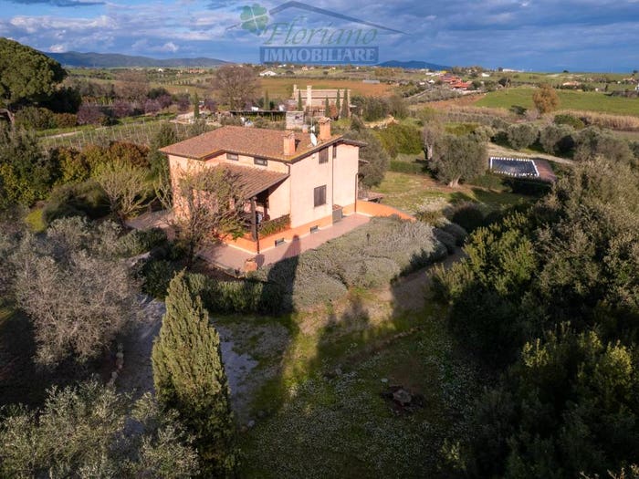 Casa con 6 locali in vendita in Strada Querciolare, Montalto di Castro