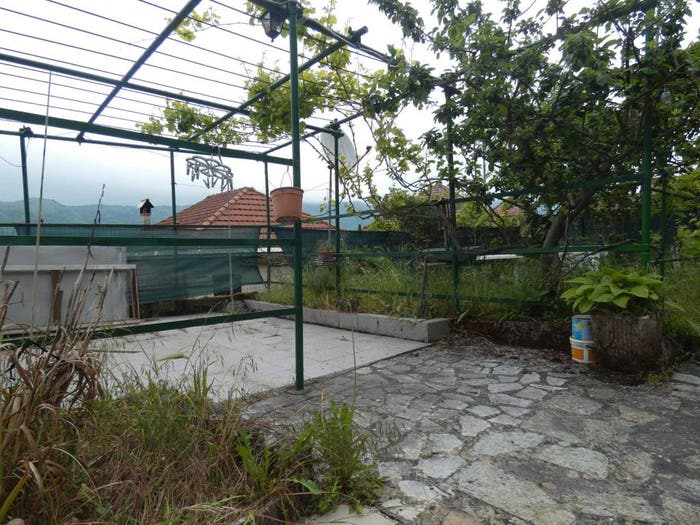 Casa bilocale in vendita in Località Molino di Frassinello, Valbrevenna