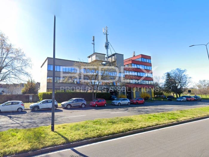 Casa con 6 locali in vendita in Viale Berbera, Niguarda, Milano